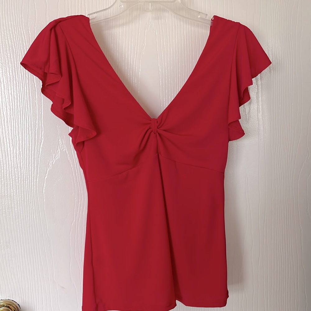💖 3/$15 NWOT Venus Red Top Size Small
